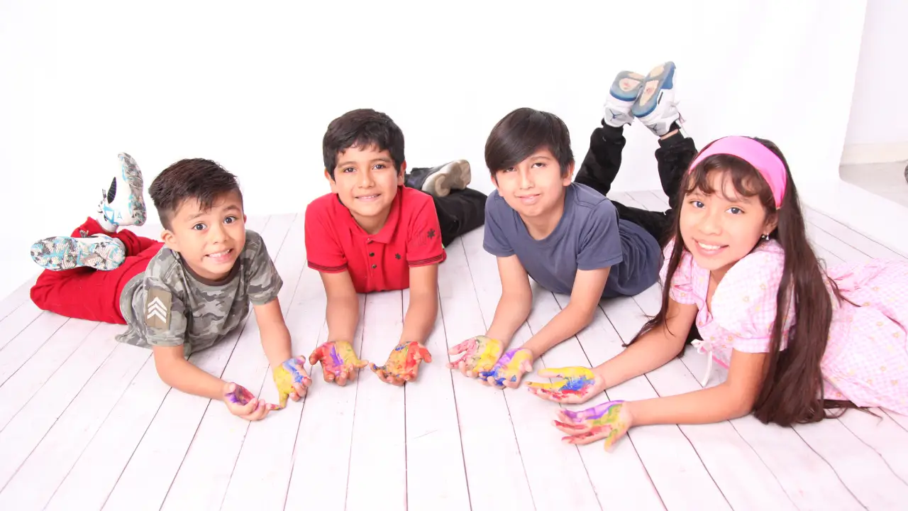 Foto de niños jugando